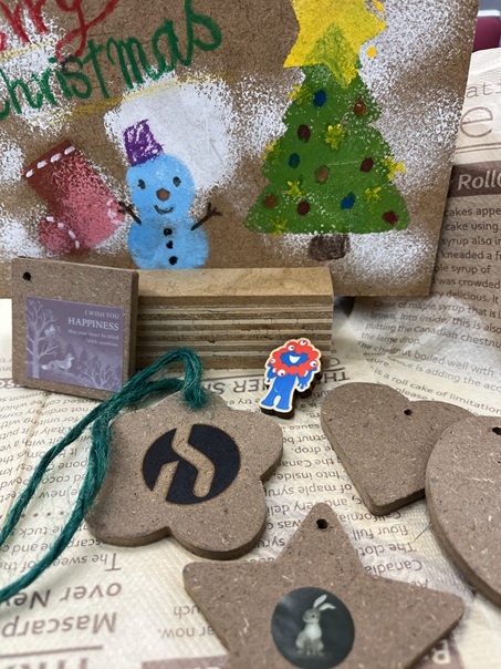 泉大津パーキングエリア「ウィンターフェスティバル」にホクシンのMDFを提供しました